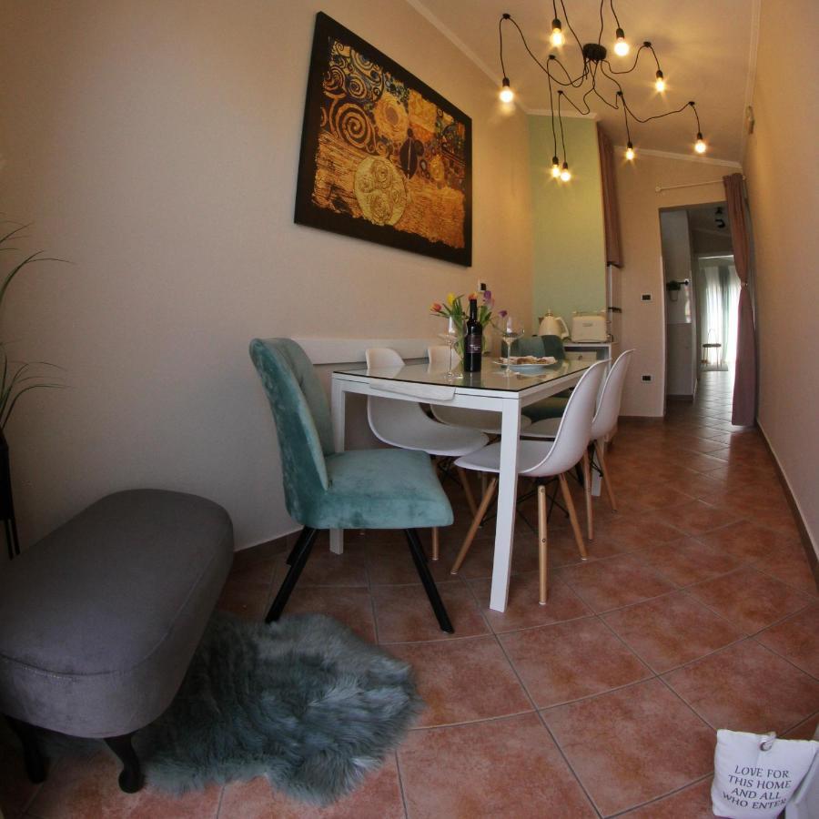 Room And Apartment Doris Lovrečica 外观 照片